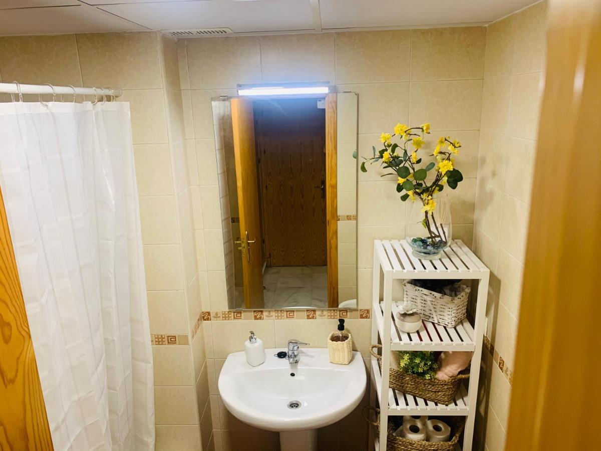 Bonito Apartamento Junto Al Gran Teatro Falla Кадис Екстериор снимка