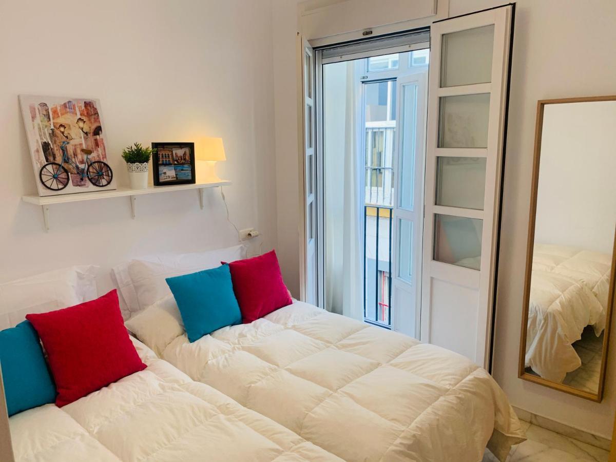 Bonito Apartamento Junto Al Gran Teatro Falla Кадис Екстериор снимка